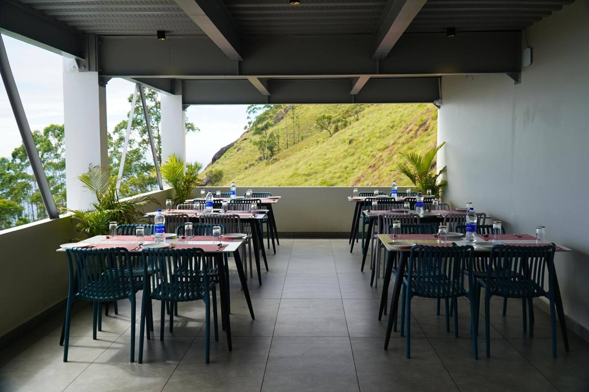 The Clouds End Hotel Devikolam ภายนอก รูปภาพ