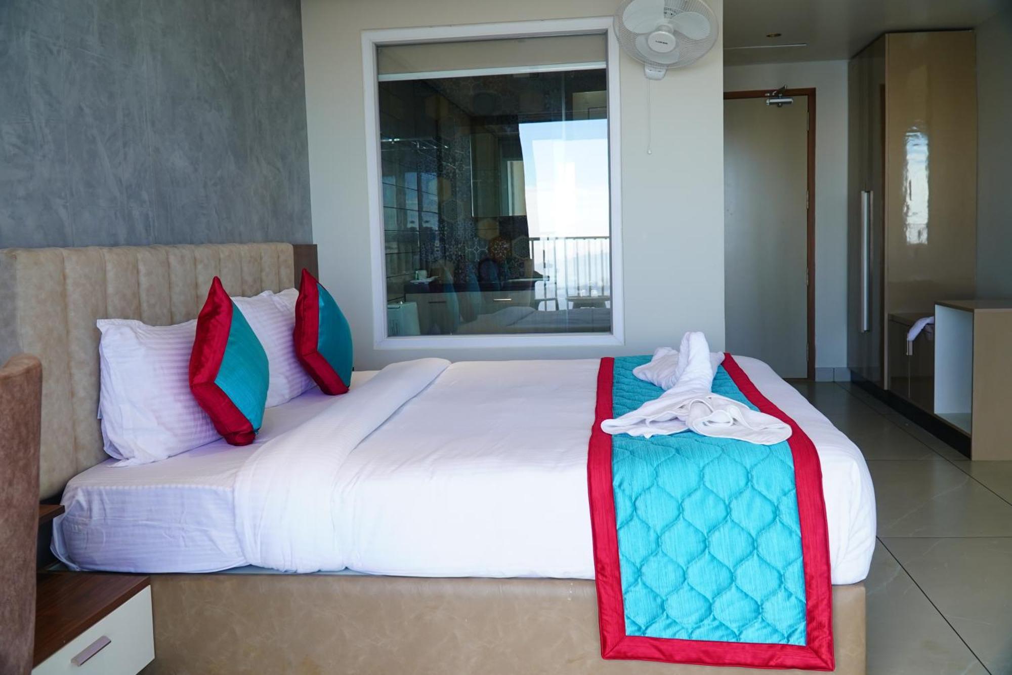 The Clouds End Hotel Devikolam ภายนอก รูปภาพ