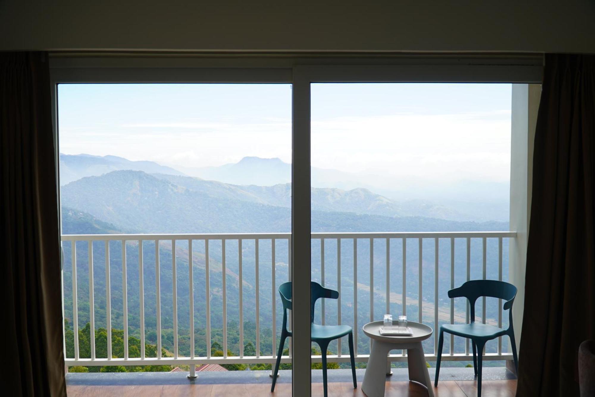 The Clouds End Hotel Devikolam ภายนอก รูปภาพ