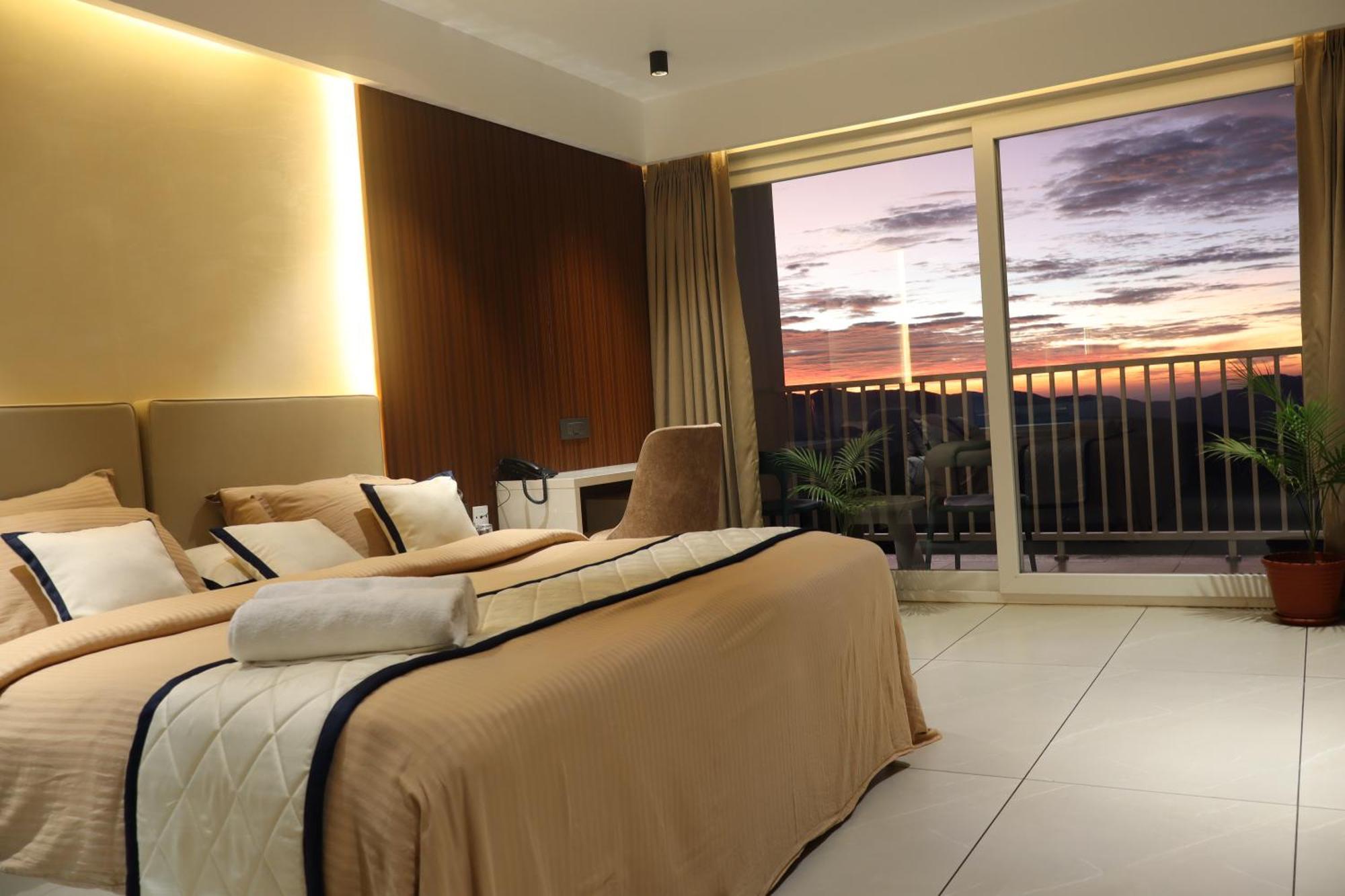The Clouds End Hotel Devikolam ภายนอก รูปภาพ